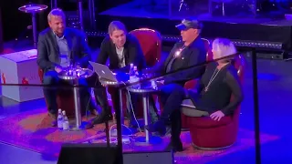 Queen Mary 2, 2019 talk show with David Garrett