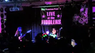 5,6,7,8`s live at Fiddler`s Elbow - Camden for Weirdsville, video 2