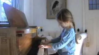 Alma Deutscher (5) improvisation in G minor