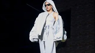 #VLOG : ROSALÍA performing at Louis Vuitton fashion show 2022