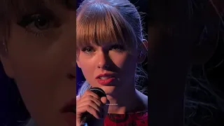 Taylor Swift breaks down while singing 'Ronan'.