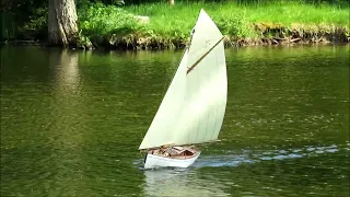 RC-Segelboot Tarana - Englischer Seekreuzer Feierabendsegeln