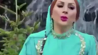 Iranian music, اولین خواندگی زنان بعد از انقلاب آهنگ می‌رسد  بهار