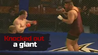 Igor Vovchanchyn (5`9") vs Paul Varelans (6`8") | HARD KNOCKOUT | MMA