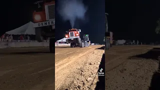 Night pull for The General! #semi #truckpull #tractorpulling #detroitdiesel #generallee #dodge #pull