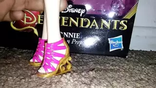 Disney Descendants signature Lonnie doll review