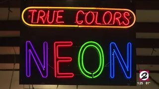 Neon: how it's made | HOUSTON LIFE | KPRC 2