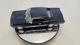 Auto World ERTL Elite Authentic Mold 1966 Chevrolet Chevelle SS 396 Navy Blue