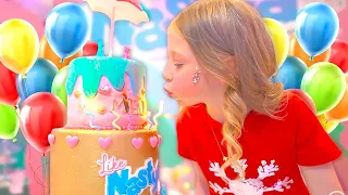 Nastya celebra su fiesta de cumpleaños número 7 con amigos y familiares