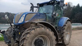 New Holland T7 (210 PS)