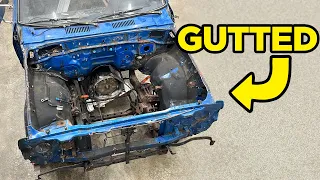 How to: Remove EVERYTHING from the Engine Bay - 1980 Toyota Pickup Truck/Hilux