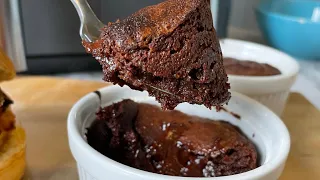 Air Fryer Chocolate Molten Lava Cakes!