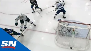 Oskar Sundqvist Finishes After Sweet No-Look Pass From Robert Thomas