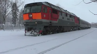 16 вагонов: поезд № 63/64 Псков – Москва на станциях Псков-Пассажирский и Псков-Товарный