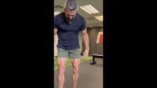 Leg Day Motivation. 4 Moves to build Muscle #shorts #shortvideos #fitness #workout