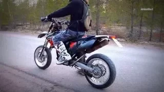 KTM 525 Supermoto - Akrapovic Sound Bites & Power Wheelies