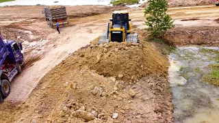 Fantastic Expert Operator Bulldozer Pushes Cutting The Ground In Project Landfiling Up Road