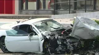 2 dead after Ferrari driver loses control, crashes into other vehicle on Westheimer, police say