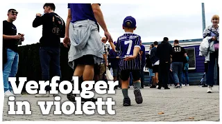 Verfolger in violett