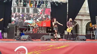 Ana Curra - Un Día En Texas - Live in Plaza Mayor de Madrid.