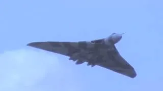 Avro Vulcan XH558 displaying at Cosford Airshow 2013