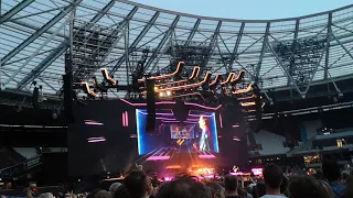 Supermassive Black Hole - Muse (Simulation Theory World Tour)