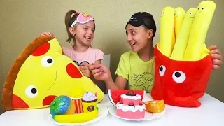 Челлендж СКВИШИ против НАСТОЯЩЕЙ ЕДЫ Challenge 2018 REAL FOOD vs squishy toys