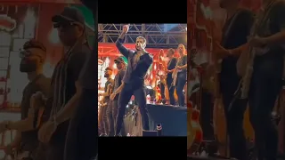 Gusttavo Lima canta Quebrando Protocolo com Dendelzinho em Santarém