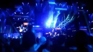 Bon Jovi - Livin'on a Prayer intro - Rock in Rio 2013
