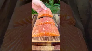 You’ll love this teriyaki cedar planked salmon 🐟. Recipe in the comments👍. #salmon #salmonrecipes