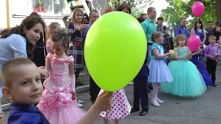 Танец с шарами на выпускном балу 2017 "Зеркало желаний" . Муз.  рук.  Максюта Г.  В.