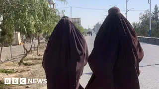 Taliban ban women from Afghan universities - BBC News