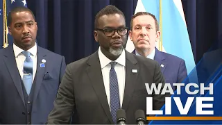 LIVE: Chicago Mayor Johnson speaks after City Council passes migrant funding