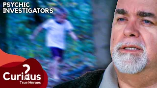 Psychic Investigators | How Dark the Woods | Season 2 Episode 13 | Curious?: True Heroes