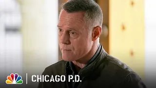 Voight Convinces Anna to Stay Undercover | NBC’s Chicago PD