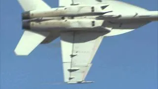 2011 NAS Lemoore Air Show - F/A-18 Super Hornet  Demo