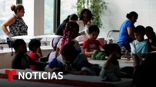 Escuelas de Nueva York recibirán a estudiantes migrantes | Noticias Telemundo