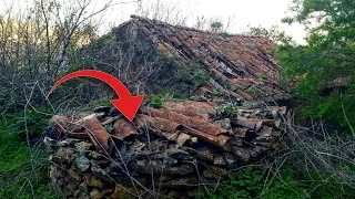 NO ONE DARE TO LIVE in this ABANDONED HOUSE BECAUSE OF WHAT HAPPENS INSIDE | Abandoned Sites