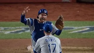 WS2015 Gm5: Davis gets final three outs as Royals win