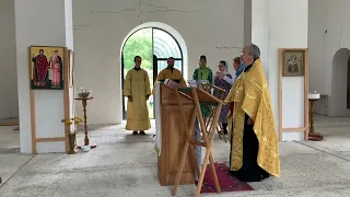 Молебен с акафистом Богородице в Хевизском храме