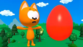 Meow Meow has become a Giant! - Magic Stuff! - Kitten plays with Surprise Eggs and colored Balls