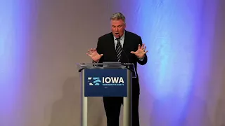 Baldwin Teaches 'Trump School' To Iowa Democrats