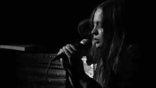 Fiona Apple —  I know (live @Largo)