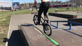 Падения и трюки на детском велосипеде (bmx)