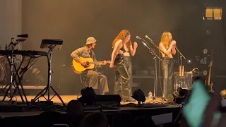 HAIM, “Hallelujah” - live at Madison Square Garden 5/17/2022