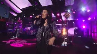 Demi Lovato Performs Heart Attack