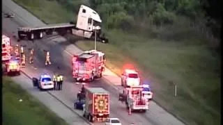 Tractor trailer crash, lanes of I-95 in Palm City blocked