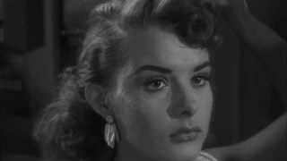 Pickup on South Street (1953) - Opening scene