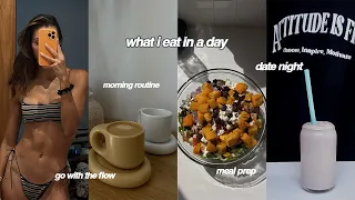 What I Eat in a Day & Why I Eat It | Meal Inspo // Healthy & Convenient