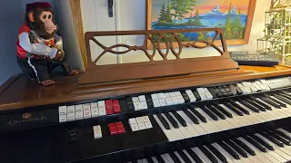 Harbor Lights & Holy, Holy, Holy on the Wurlitzer Organ